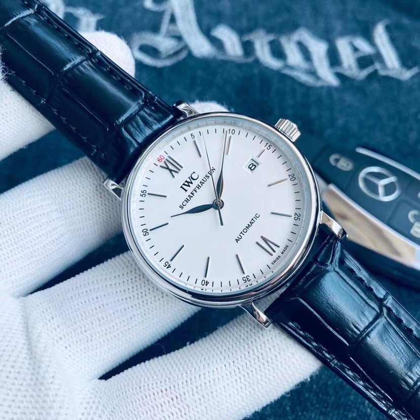 TopWatch leather strap watch
